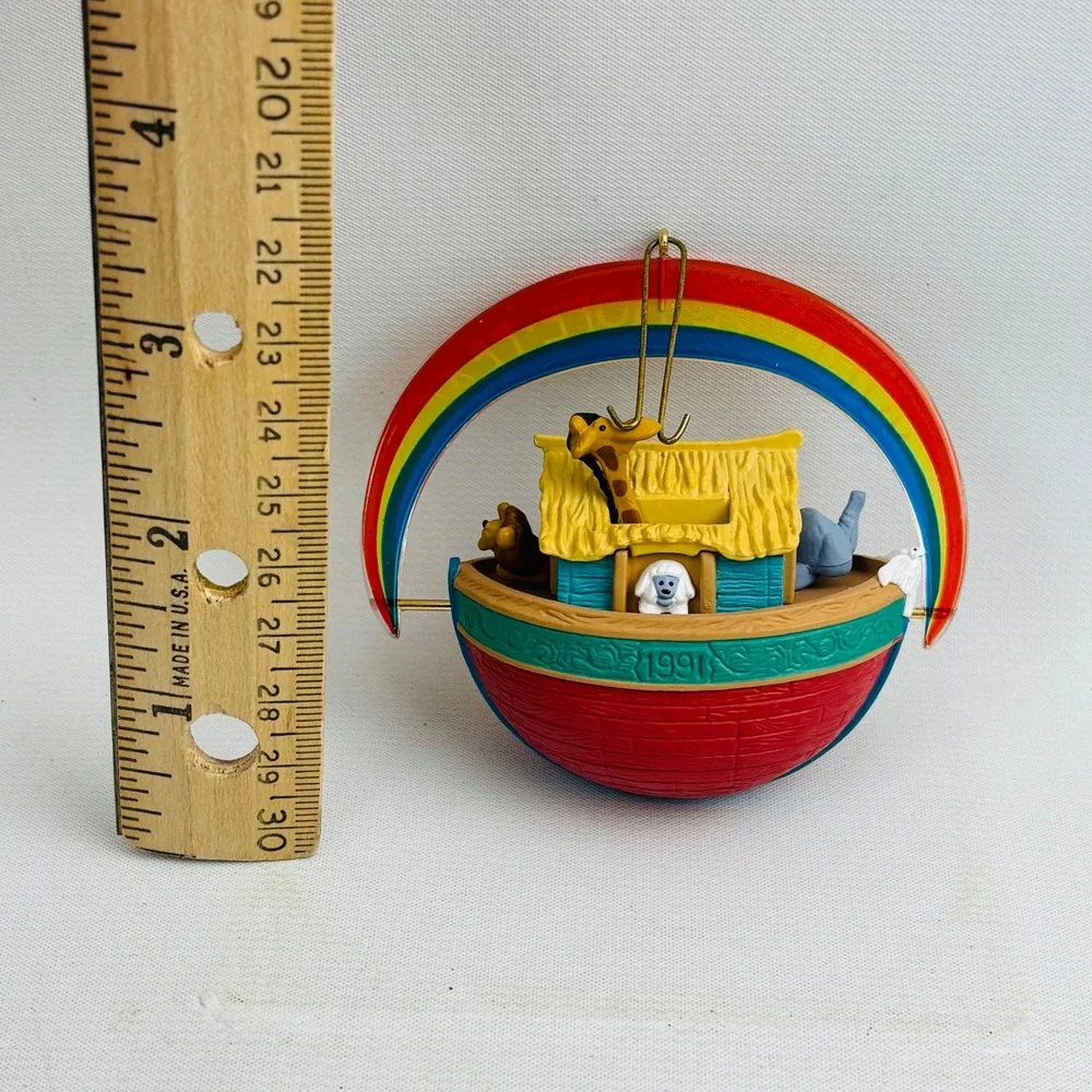Hallmark Noahs Ark Windup Ornament‎ Rainbow Joy Love Hope Peace Ken Crow 1991